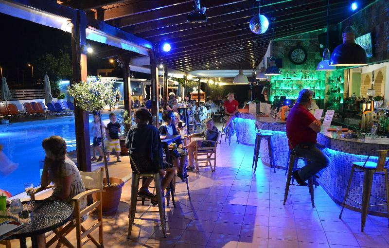 Amnissos Hotel Pigianos Kampos  Eksteriør billede